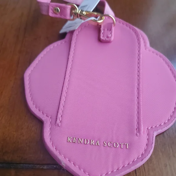 Kendra Scott Pink Wallet and Luggage Tag Set - Picture 6 of 7